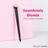 Brushworks No. 25 Brightening Concealer Brush